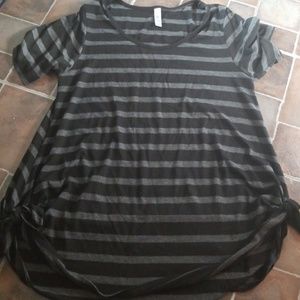 Lularoe perfect Tee